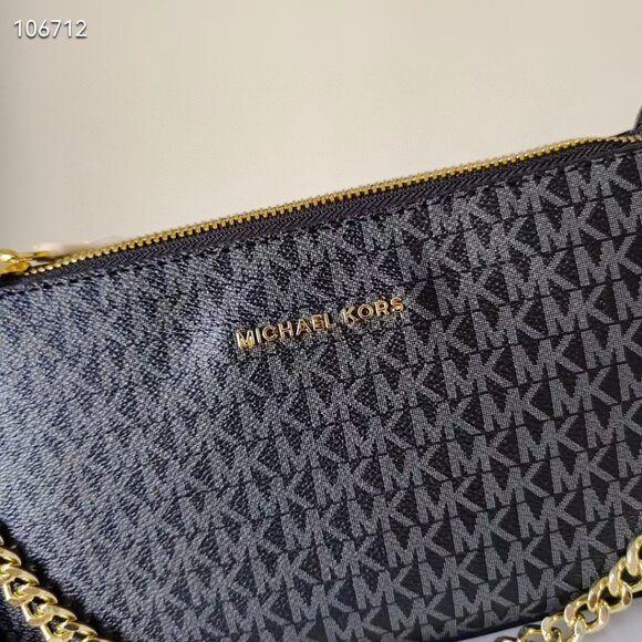 Michael Kors new women's shoulder bag - Picture 6 of 9